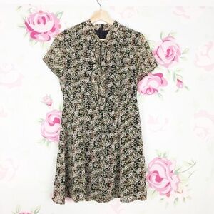 Forever 21 Ditsy Floral Ribbon Shift Dress S
